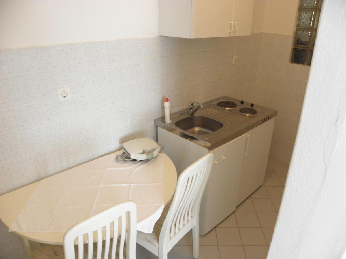 Apartments Neda - 5 M From Sea Lukovo Sugarje Exterior photo